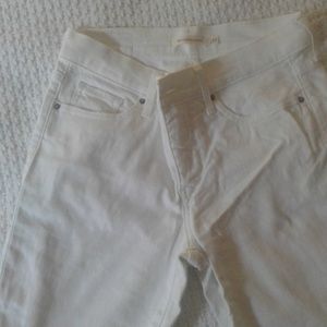 Levis white shaping skinny jeans size 27